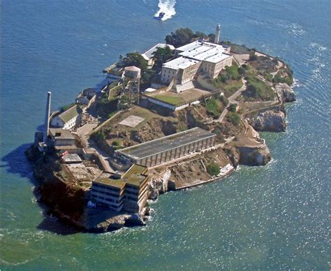 is alcatraz still a prison.